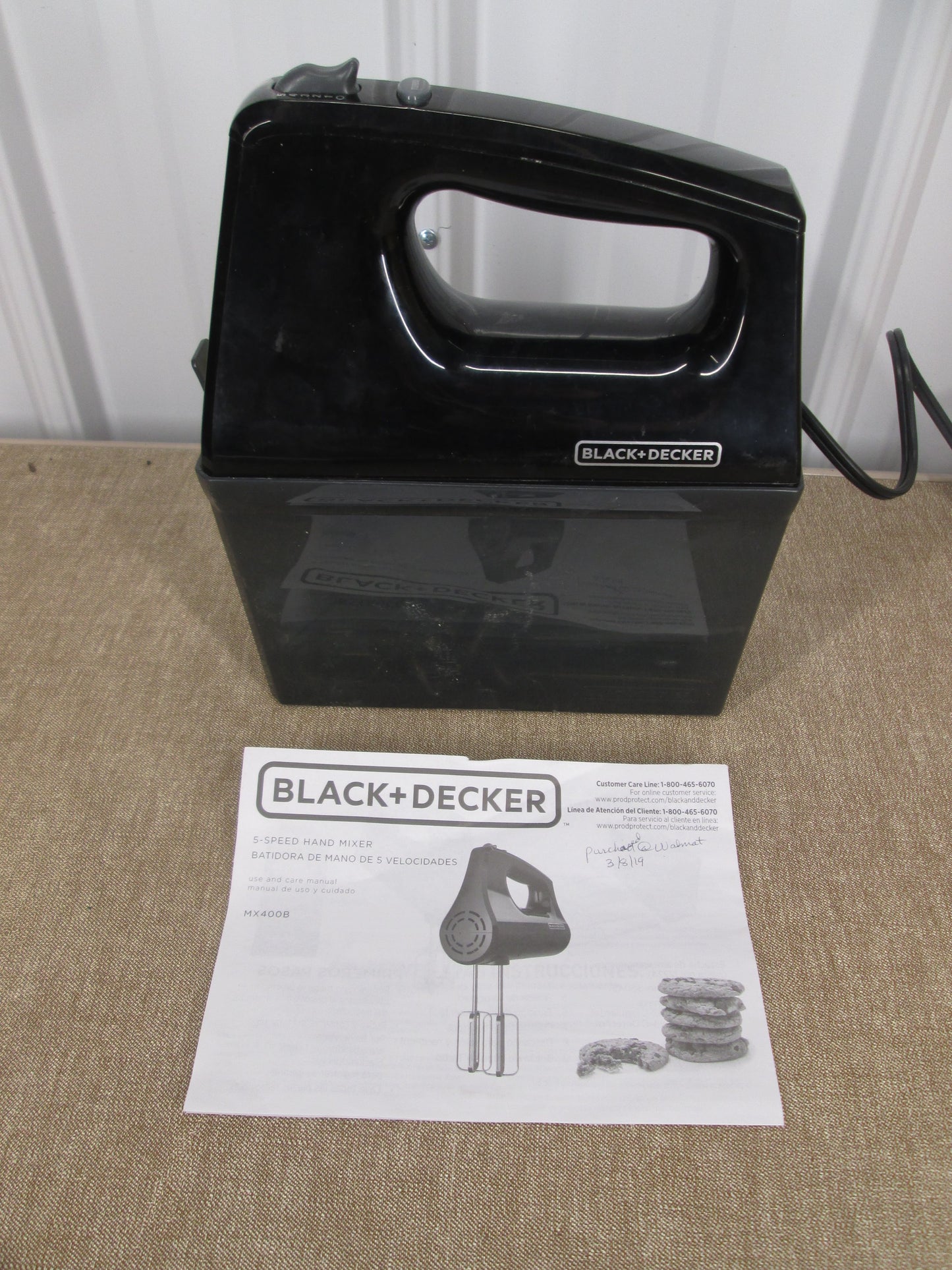 08263 - Black & Decker Hand Mixer