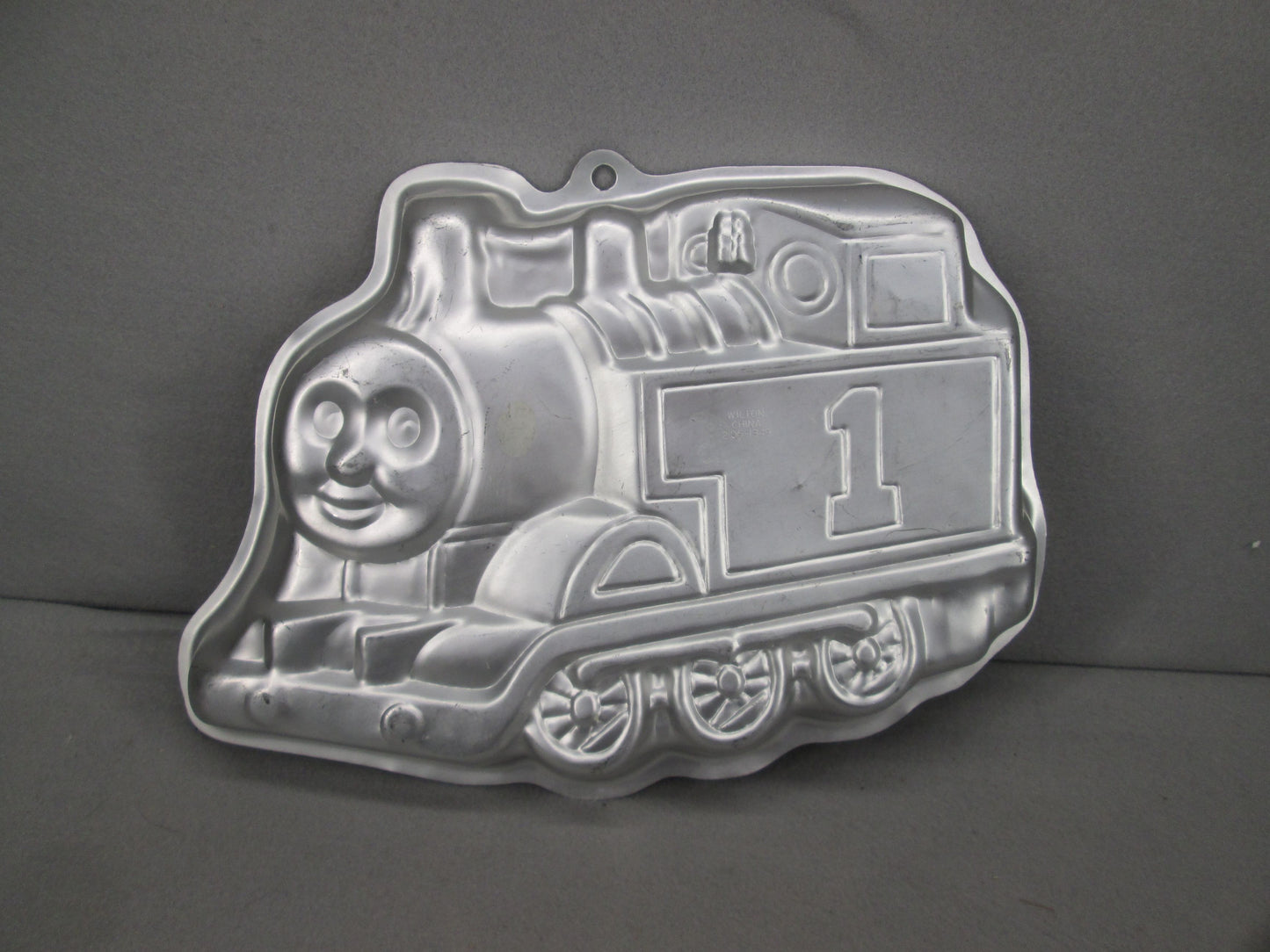 08265 - Wilton "Thomas the Train" Cake Pan