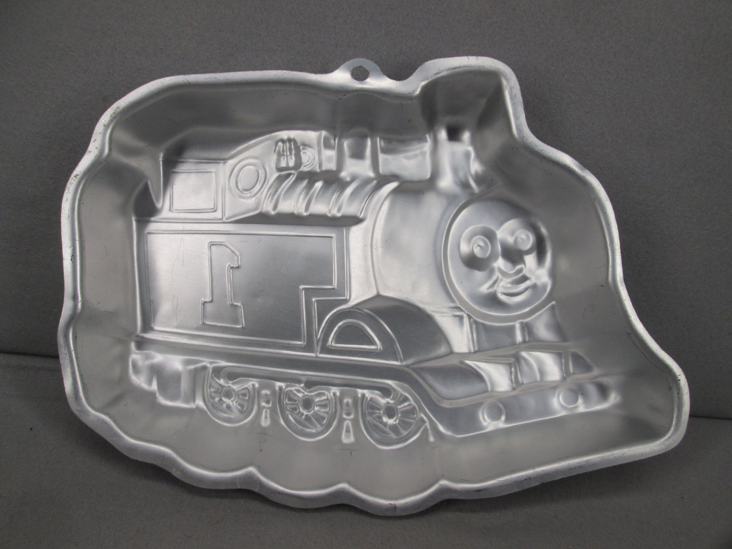 08265 - Wilton "Thomas the Train" Cake Pan