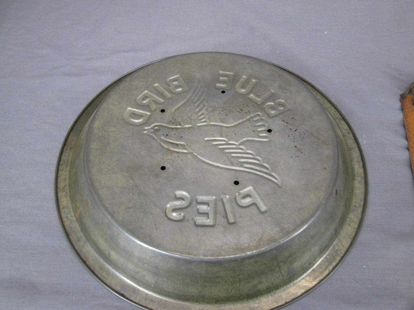 0133 - Old Metal Open/Close Sign Old Pie Tin