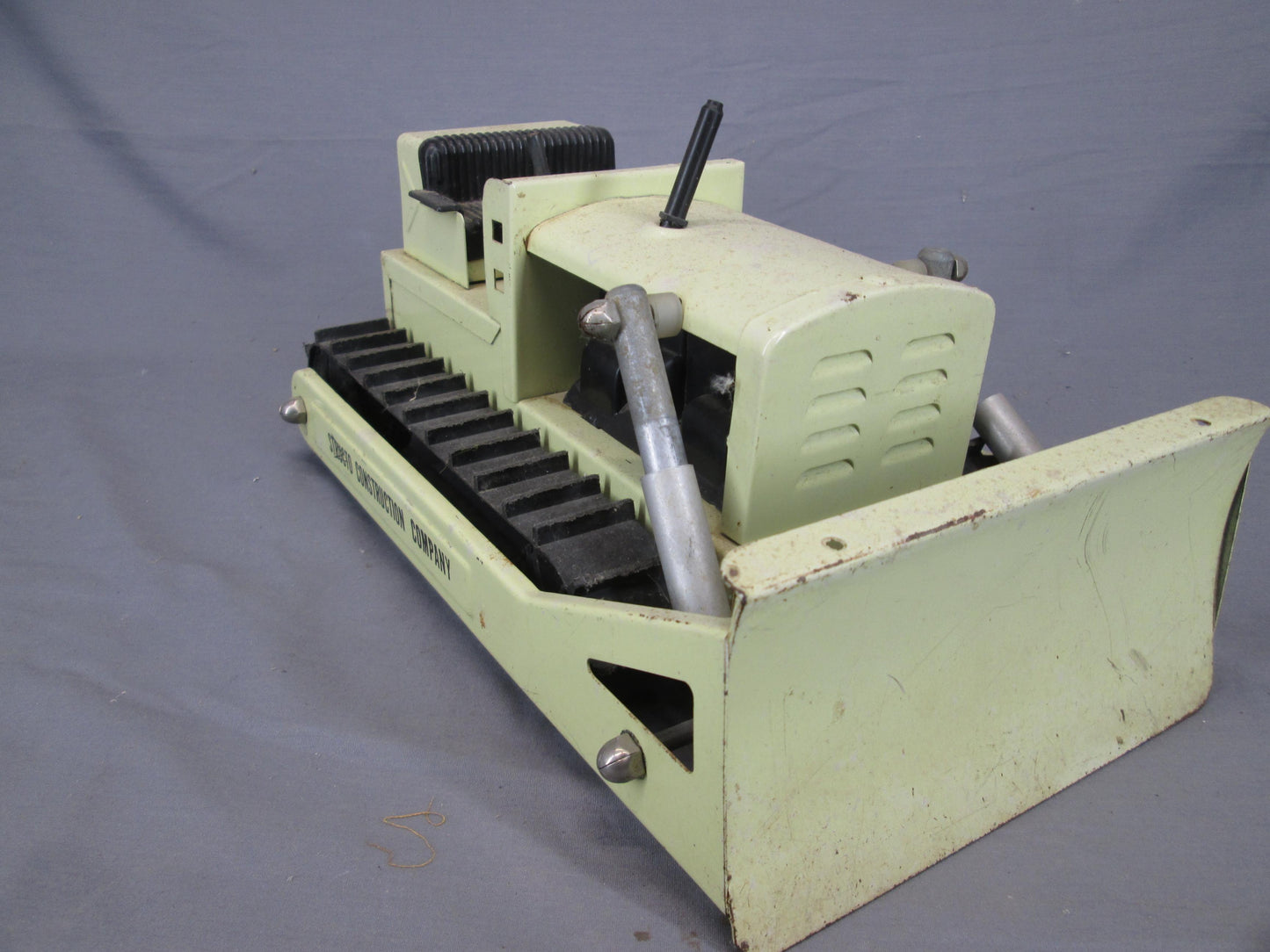 0134 - Vintage Structo Toy Buldozer