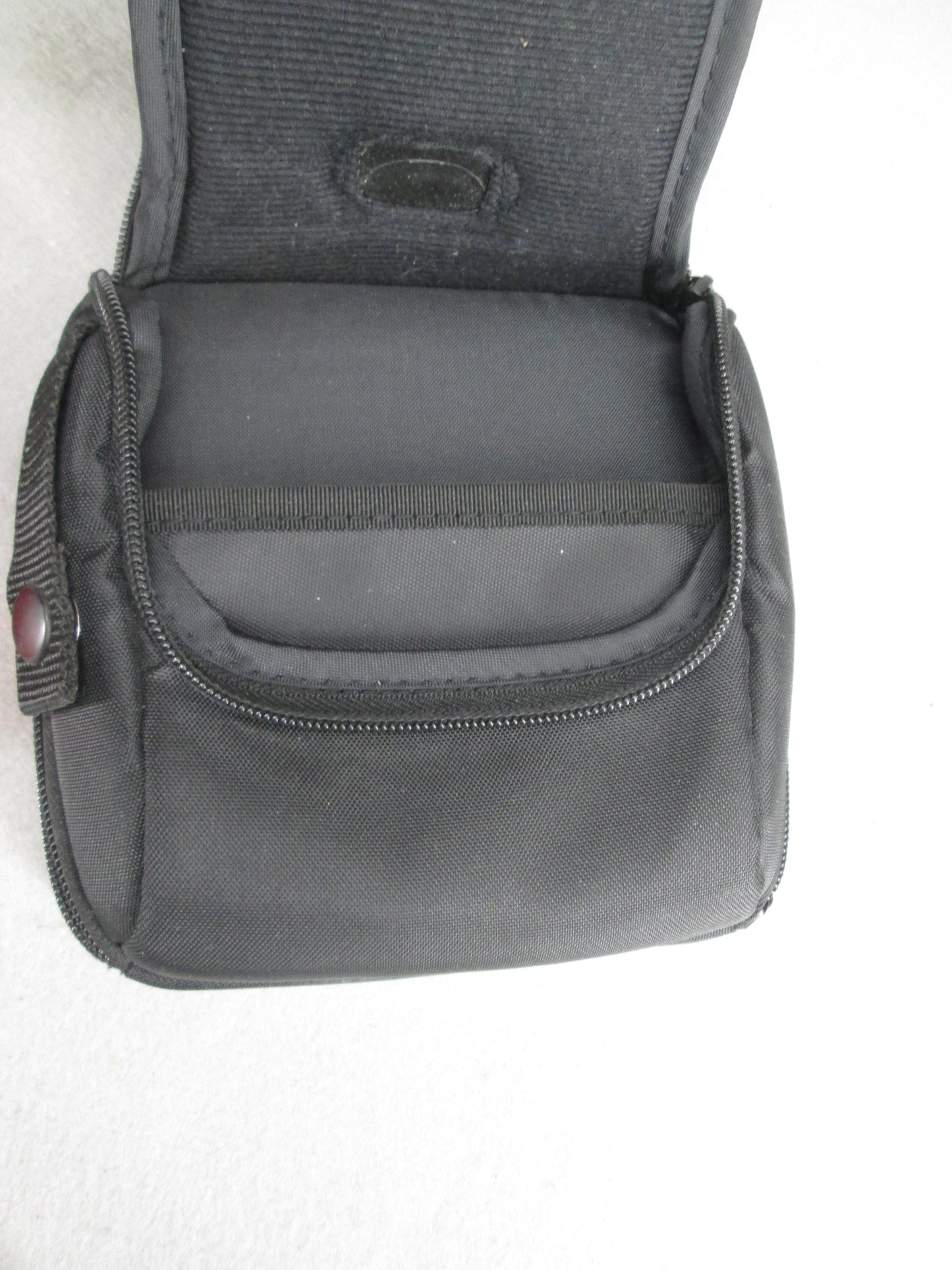 08266 - Case Logic CD Carrying Case