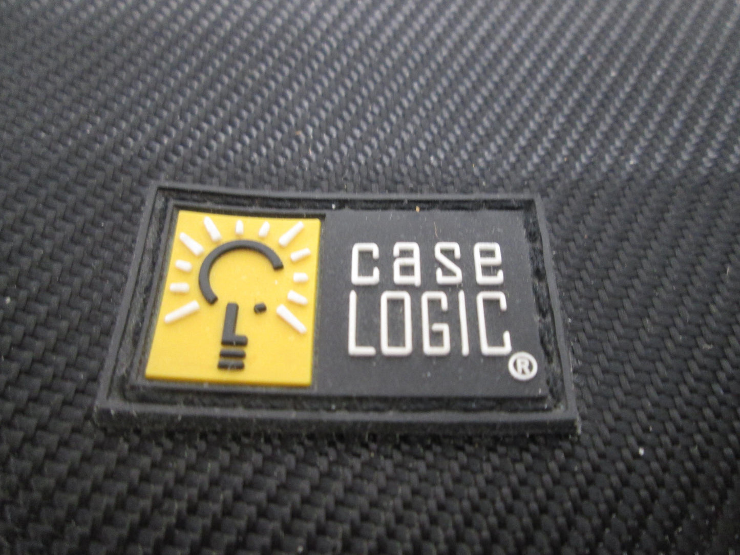 08266 - Case Logic CD Carrying Case